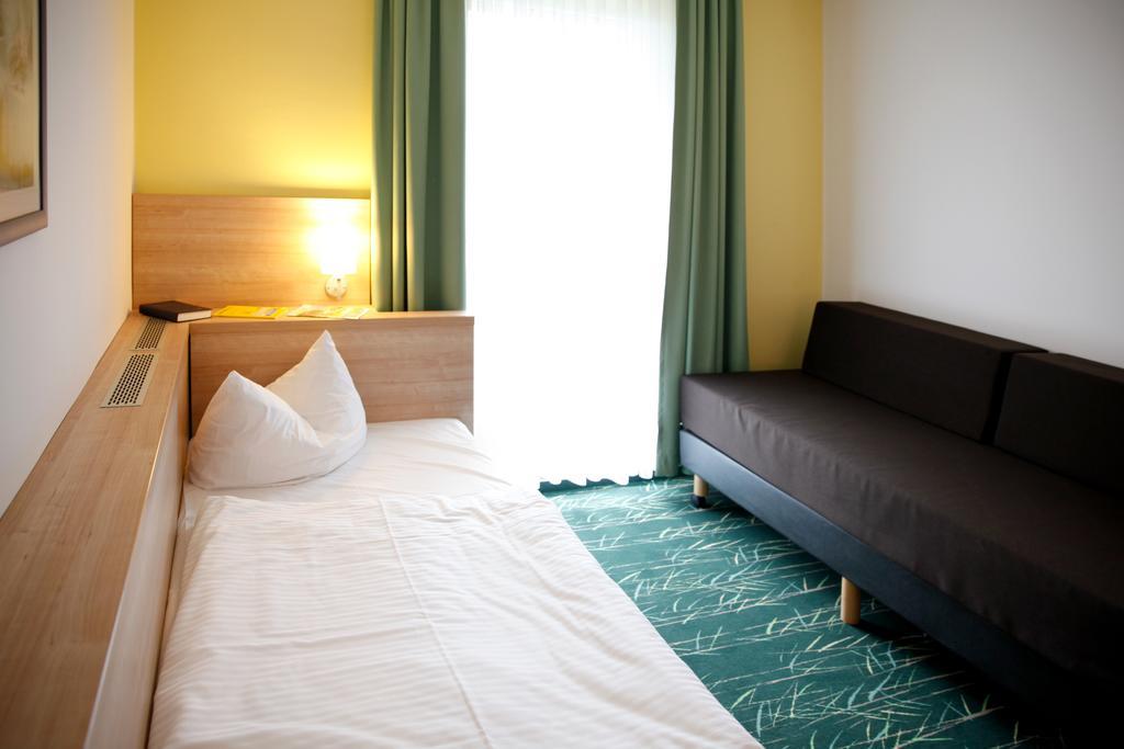 Sonnenhotel Feldberg Am See Mit Schwimmbad, Sauna Und Dampfbad Feldberger Seenlandschaft Pokoj fotografie